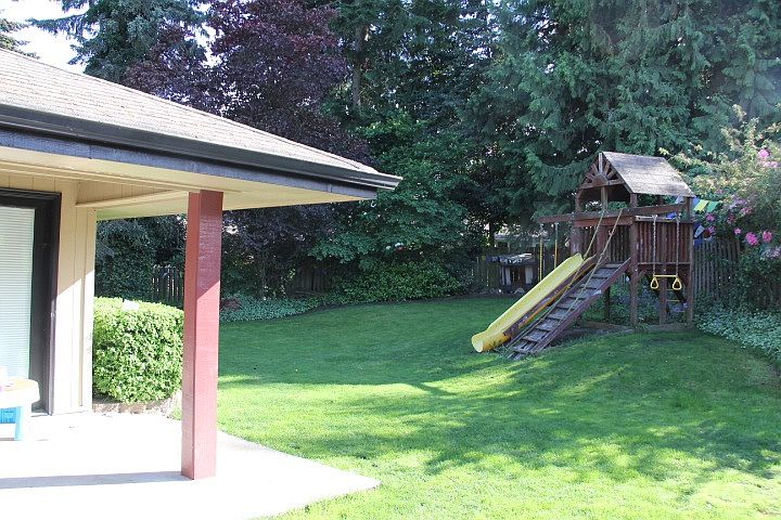 1st image of 10453 NE 28th Pl