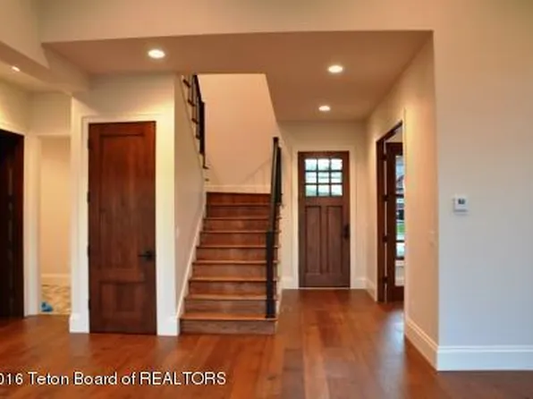 54 Moulton Ln, Victor, ID 83455