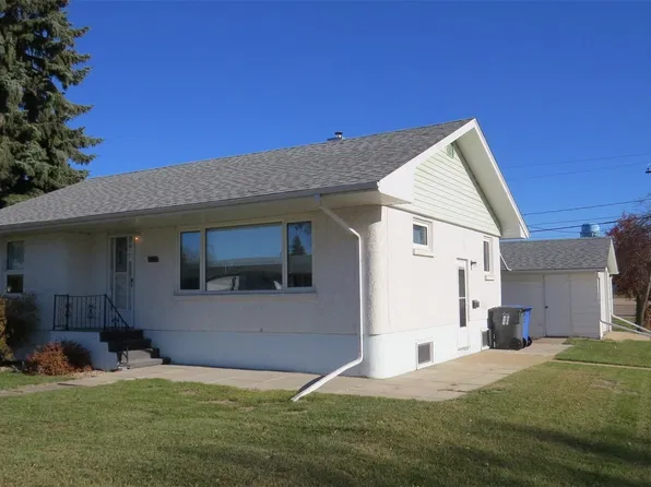 1006 Main Street, Melville, SK S0A 2P0