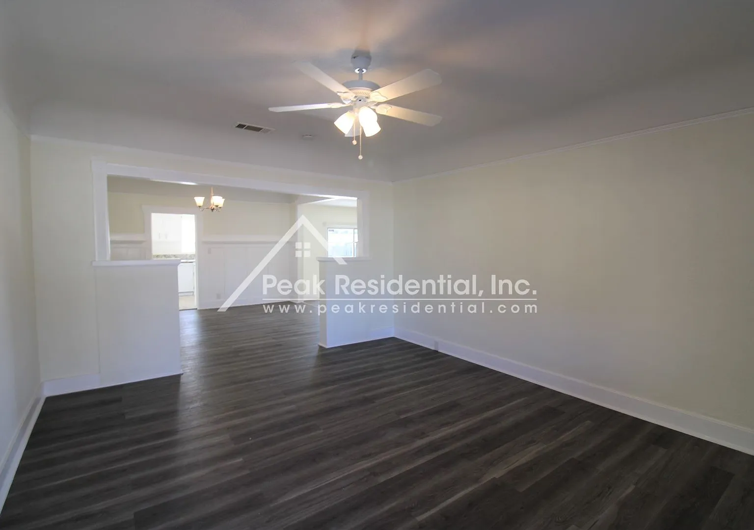 Updated 3bd/2ba North Sacramento House With Large Fenced Yard- Must See! — Photo 3