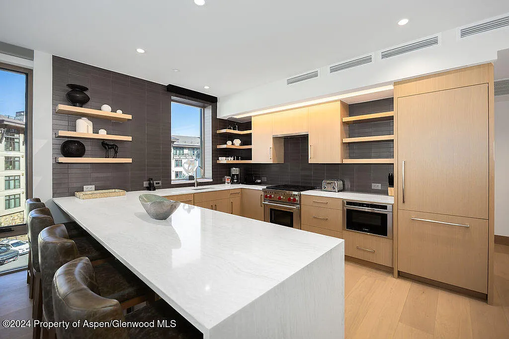 2 bed, 1248 sqft, $45,000 — Photo 4