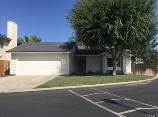 28638 Strathmore Rd, Highland, CA 92346