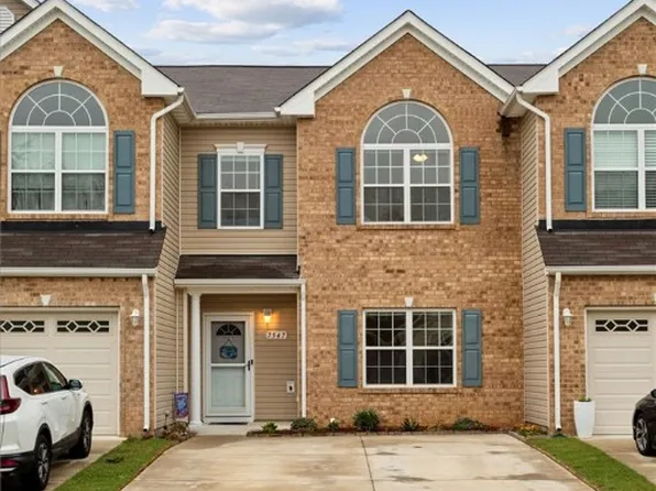 7547 Villa Ct, Gloucester Point, VA 23062