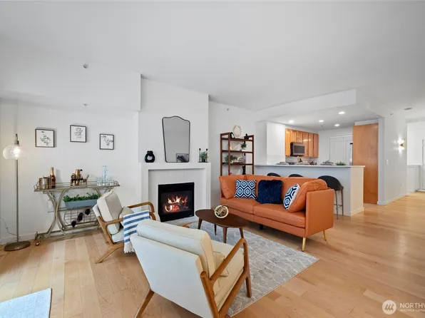 2607 Western Avenue #202, Seattle, WA 98121