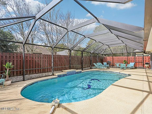 5th image of 13842 WHITE HERON Place