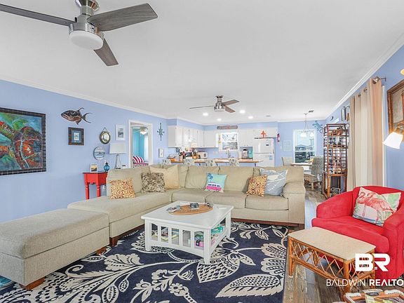 4th image of 460 Buchanan Ct E