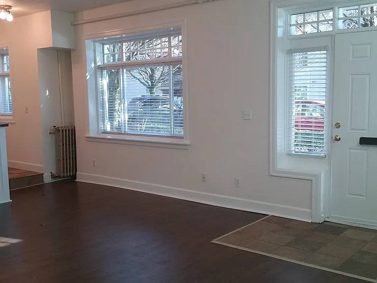 Littlefield Apartments — Photo 23