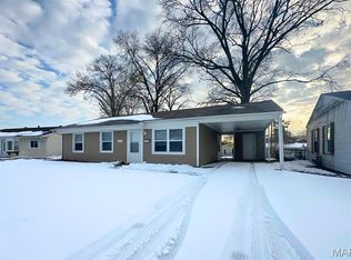 860 Saint Bartholomew Dr, Cahokia, IL 62206