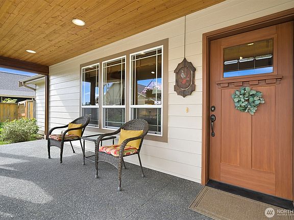 3rd image of 502 Westview Place