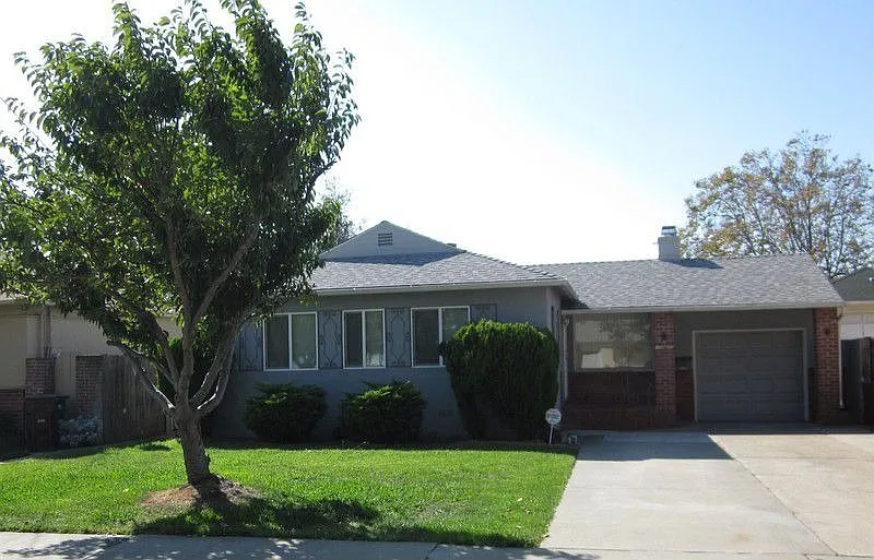15925 Via Del Sol photo 1