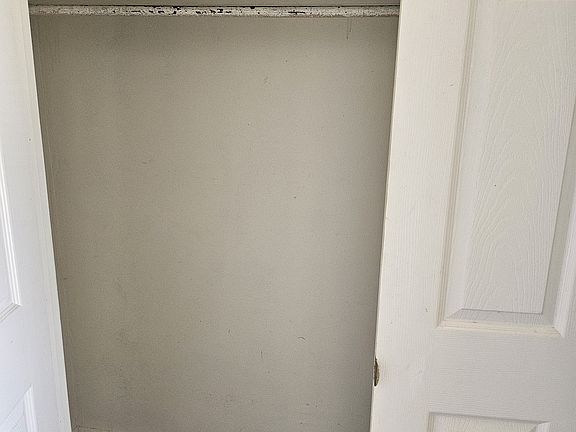 5th image of 301 S High St #B