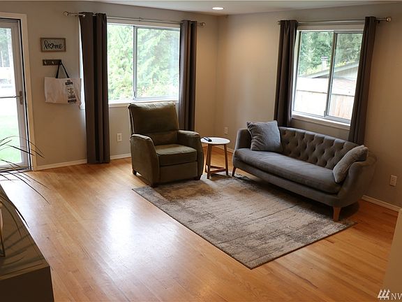 3rd image of 13619 96th Ave NW