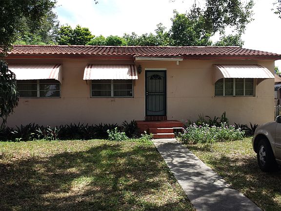 2nd image of 14425 Garden Dr