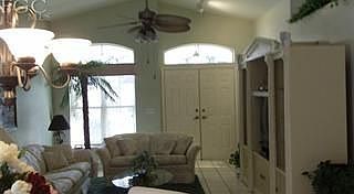 5th image of 13601 Admiral Ct