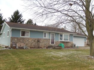 3950 Divine Hwy, Pewamo, MI 48873
