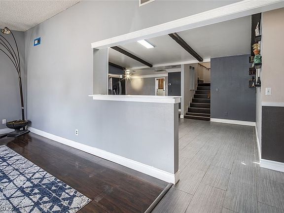 3rd image of 5389 Surrey St