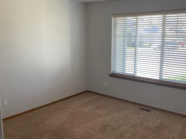 201 W Maci Ct — Photo 13