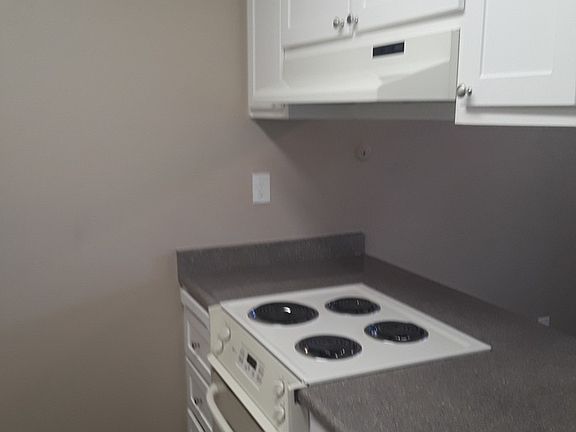 4th image of 3829 Whitney Ave APT 21