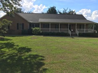 1864 Beulah Rd, Clinton, NC 28328