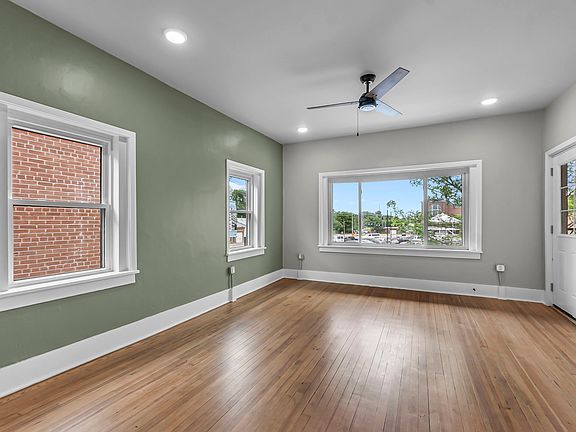 5th image of 510 Broadway St #201
