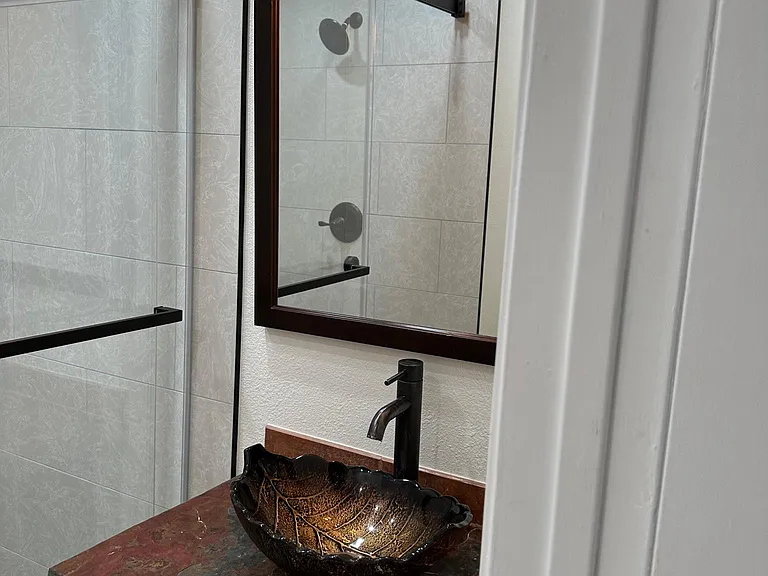 2nd Bathroom