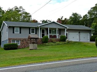 143 W Pine St, Tremont, PA 17981