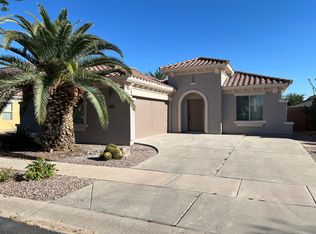 877 E Runaway Bay Pl, Chandler, AZ 85249