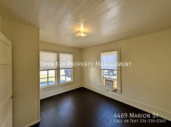 4469 Marion St — Photo 15