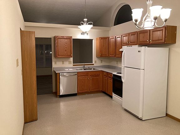 4th image of 2495 Hibiscus Dr