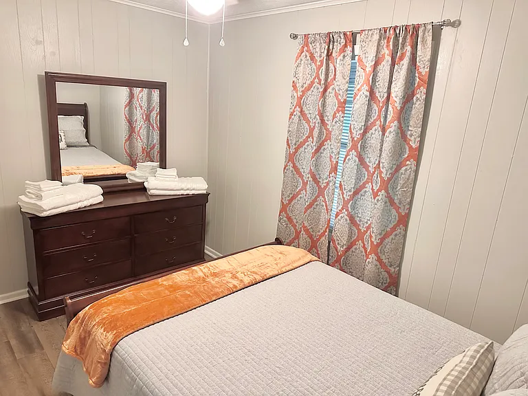 200 Catherine St #13C — Photo 6