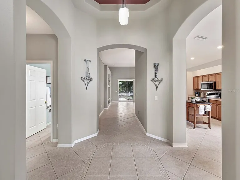 5392 New Covington Dr — Photo 3