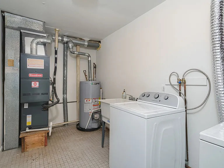 944 New Market St #2 — Photo 15