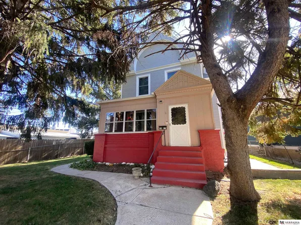 2417 Pierce St, Omaha, NE 68105