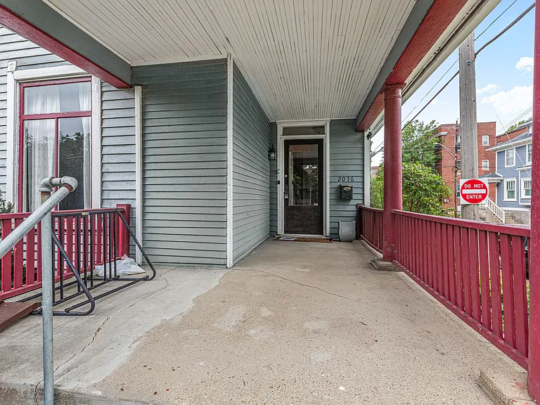 2036 N Talbott St — Photo 3