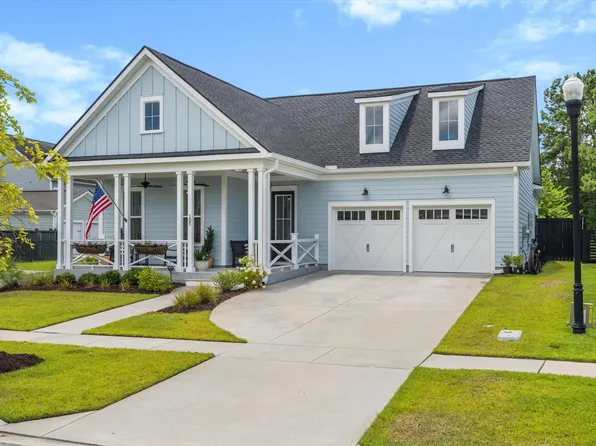 105 Philips Park St, Summerville, SC 29486