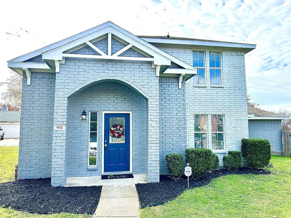 1st image of 906 Wayne Ave
