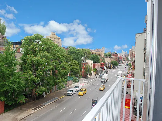 Sold by Sotheby's International Realty | media 8