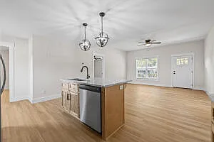 249 Luffman Rd — Photo 6