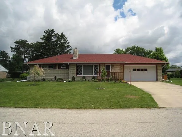 206 Ivanhoe Way photo 1
