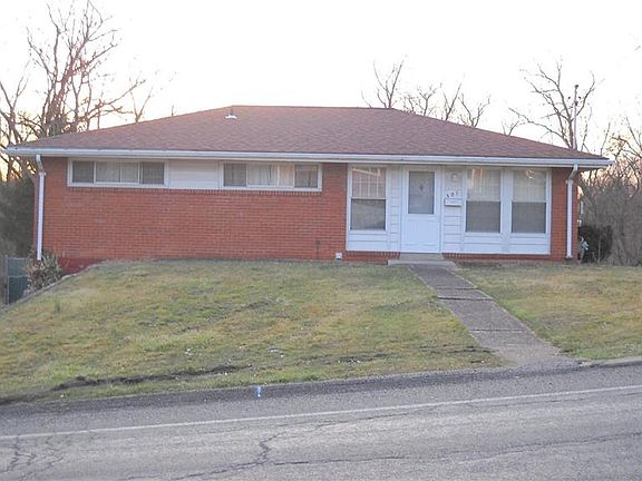 2nd image of 307 Garden City Dr