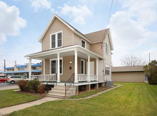 212 S Memorial Dr, Appleton, WI 54911