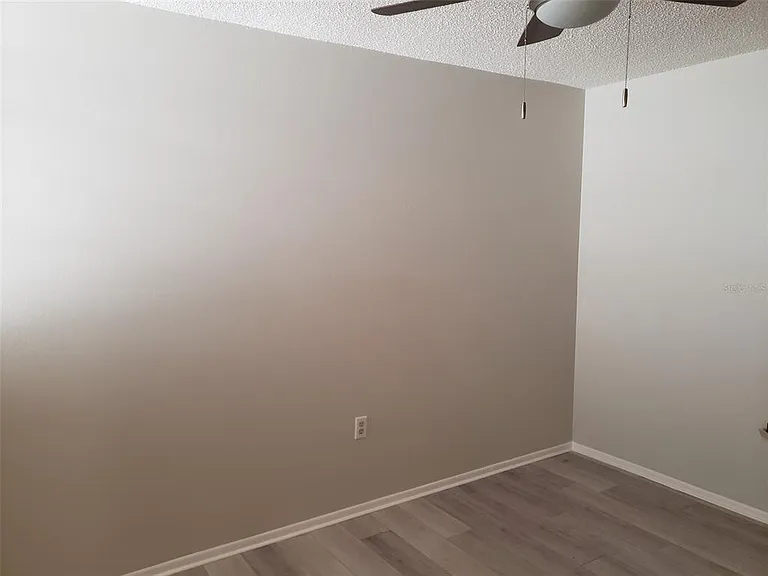 549 Lakeside Dr #549 — Photo 15