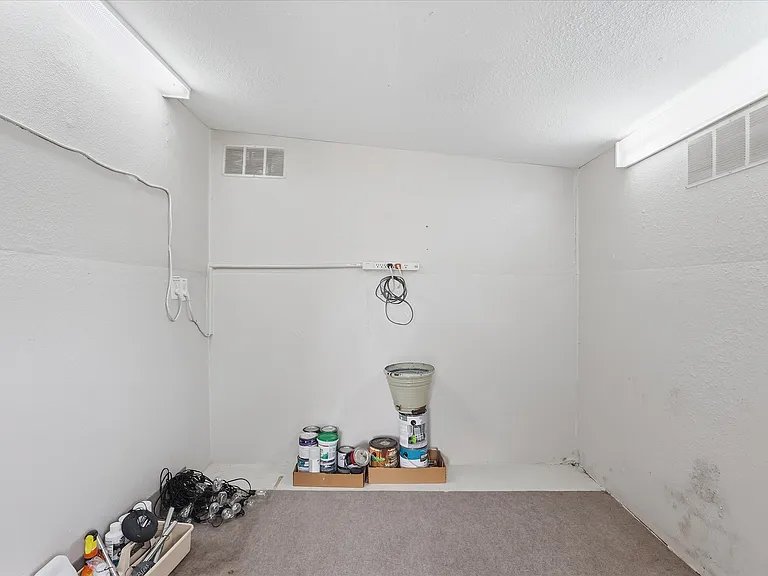 1813 Greenspring Cir — Photo 26