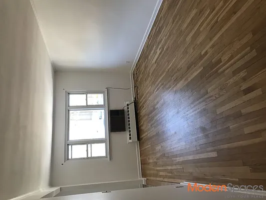 Rented by Modern Spaces | media 56