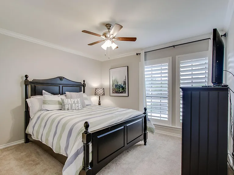 1325 Shamrock Ln — Photo 26