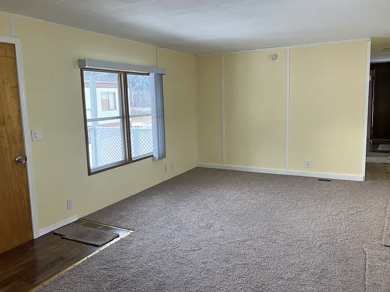19495 Clarkson Dr — Photo 11