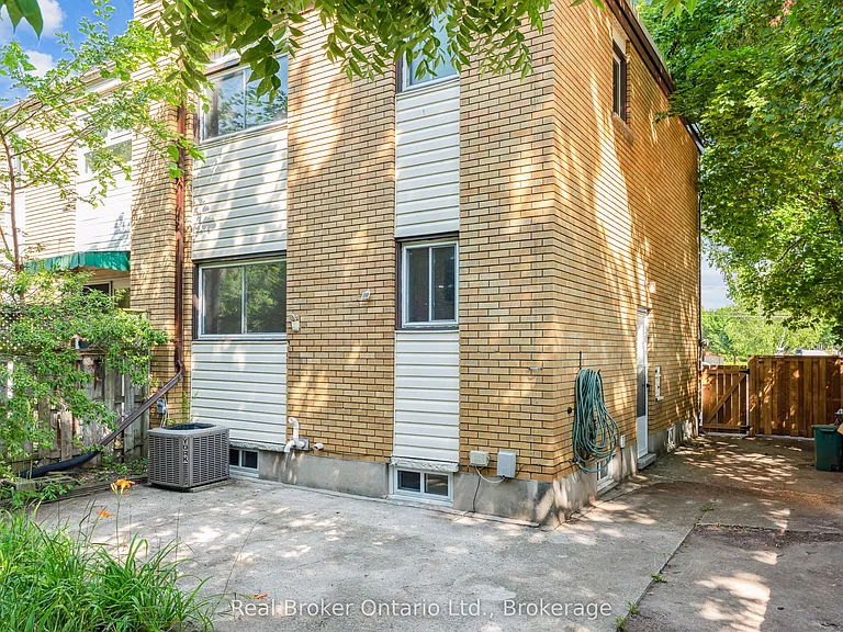 499 Krug St — Photo 32