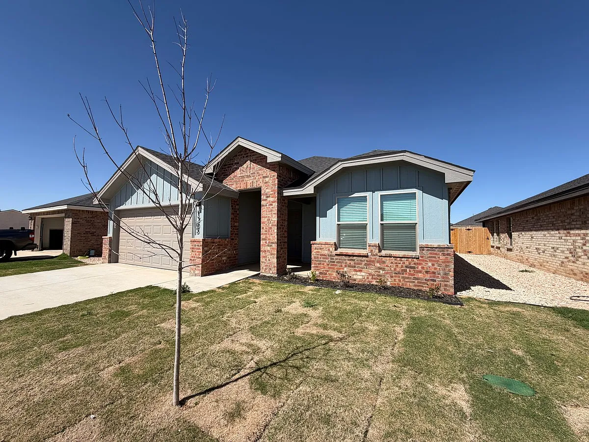 Building Photo - 1305 Hogback Way