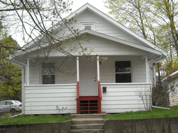 68 Maple Grove Ave, Battle Creek, MI 49017