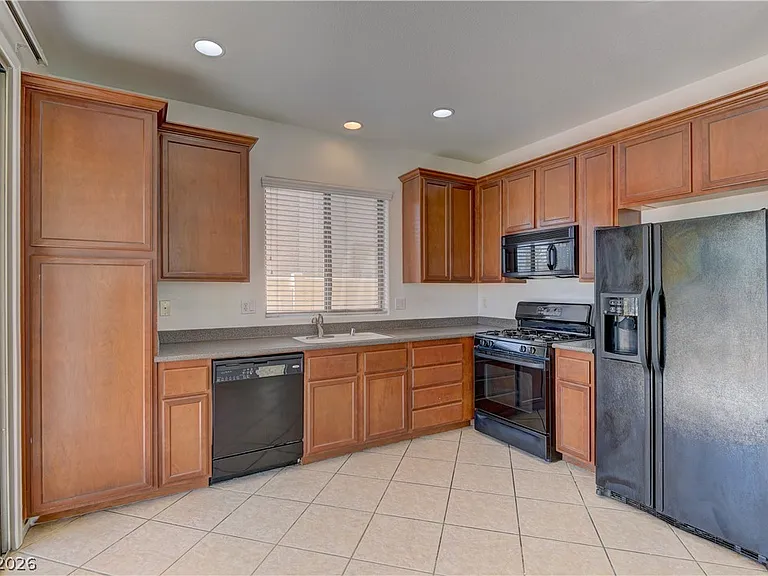 5536 Overlook Valley St — Photo 7